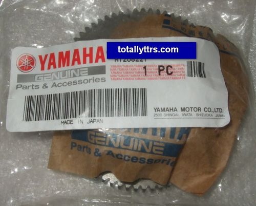 Idler/Starter Gear 1 - 72/19 tooth  - genuine Yamaha part