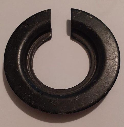 Shock absorber spring seating or retaining washer - fits all models EXCEPT Raid - used